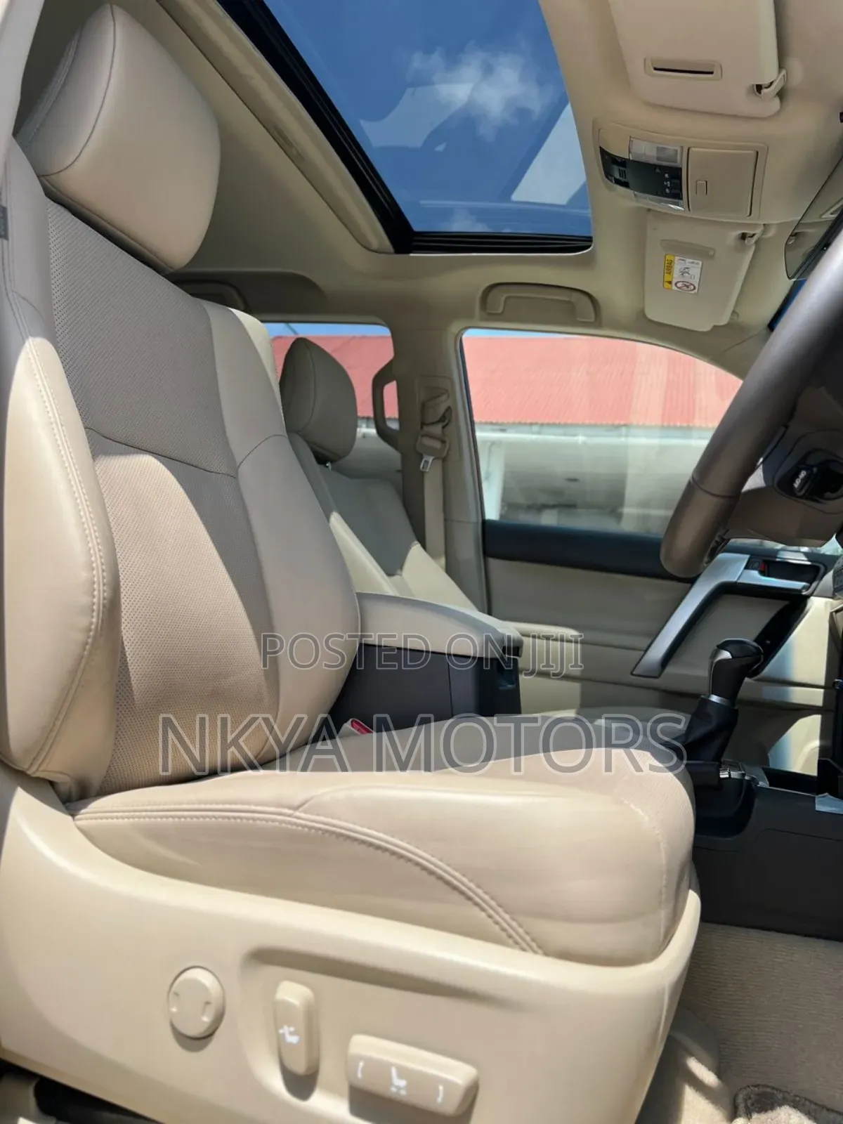 Toyota Land Cruiser Prado 2022 White