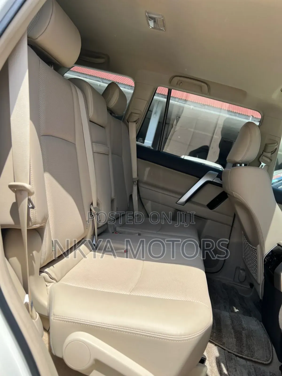 Toyota Land Cruiser Prado 2022 White