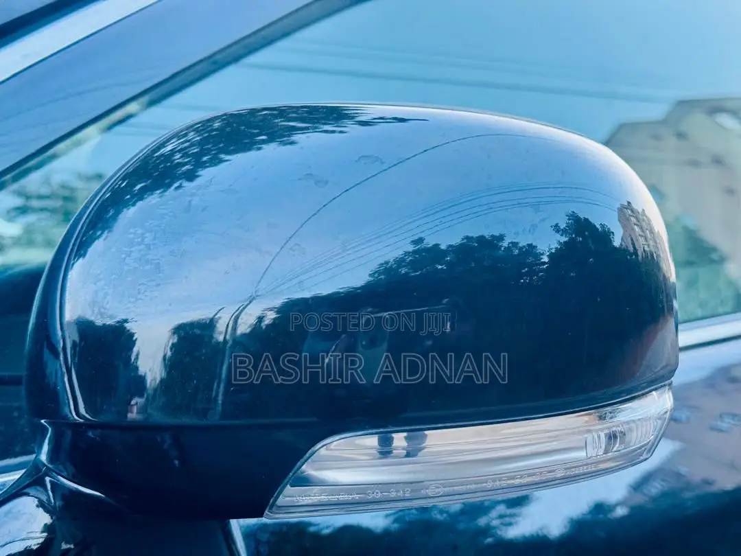 Toyota Crown 2010 Black