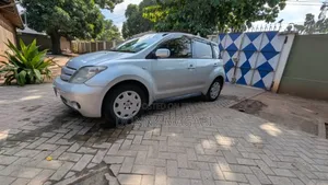 Toyota IST 2005 Silver
