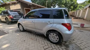 Toyota IST 2005 Silver