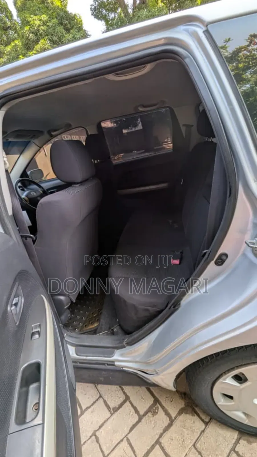 Toyota IST 2005 Silver