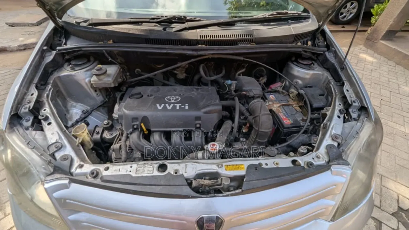 Toyota IST 2005 Silver