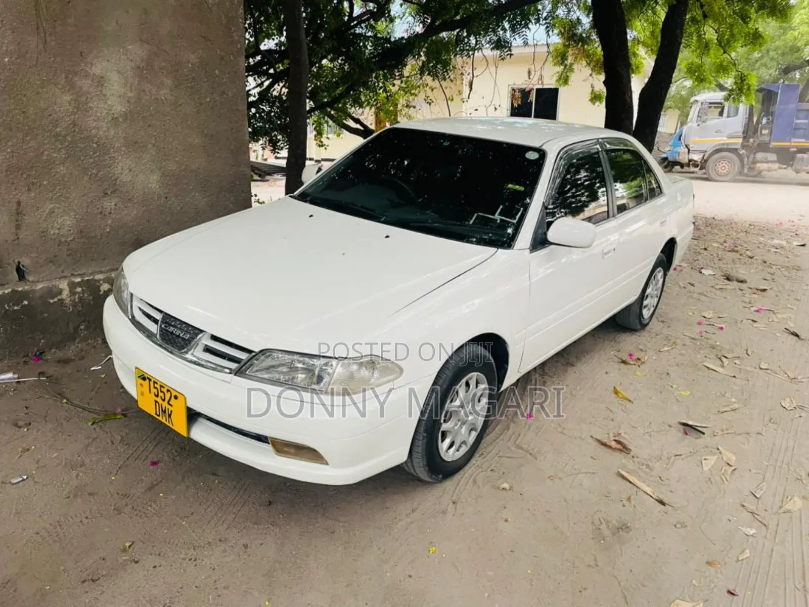 Toyota Carina 1.5 FWD Sedan 2000 White