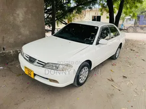 Toyota Carina 1.5 FWD Sedan 2000 White