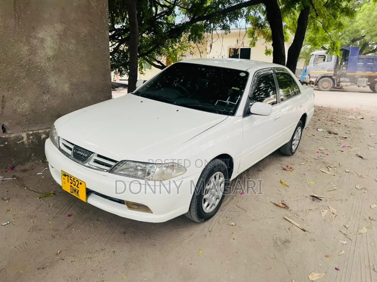 Toyota Carina 1.5 FWD Sedan 2000 White