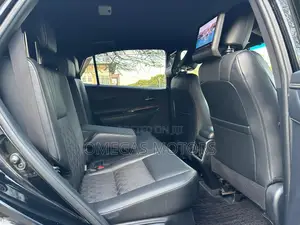Toyota Harrier 2.0 2015 Black