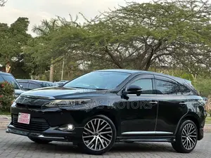 Toyota Harrier 2.0 2015 Black