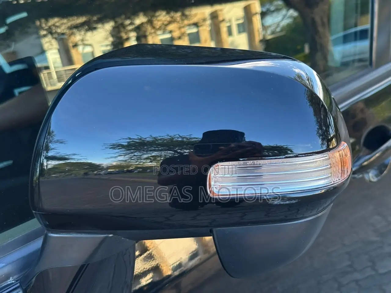 Toyota Noah 2.0 143hp AWD (8 Seater) 2008 Black