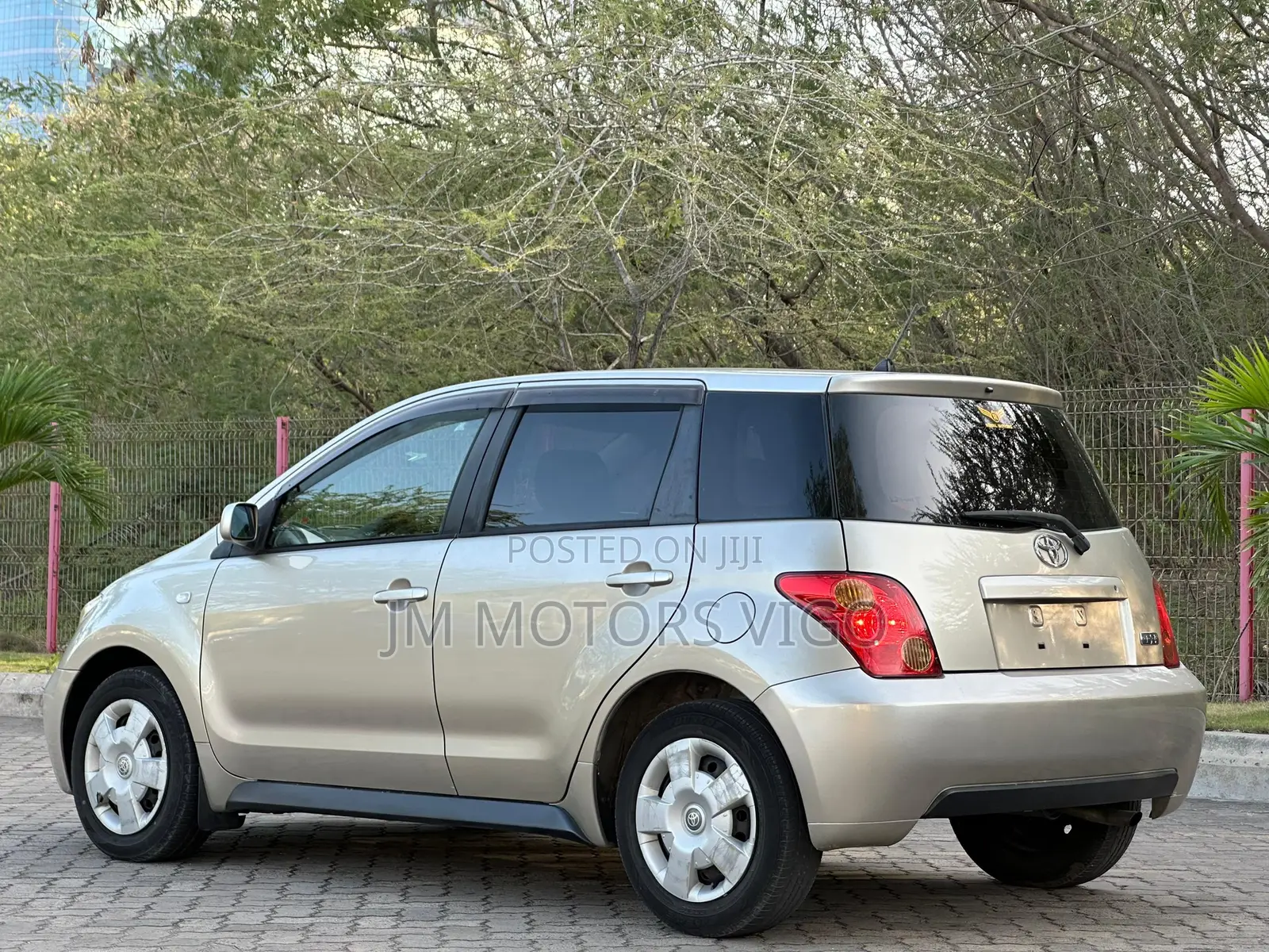 Toyota IST 2003 Beige