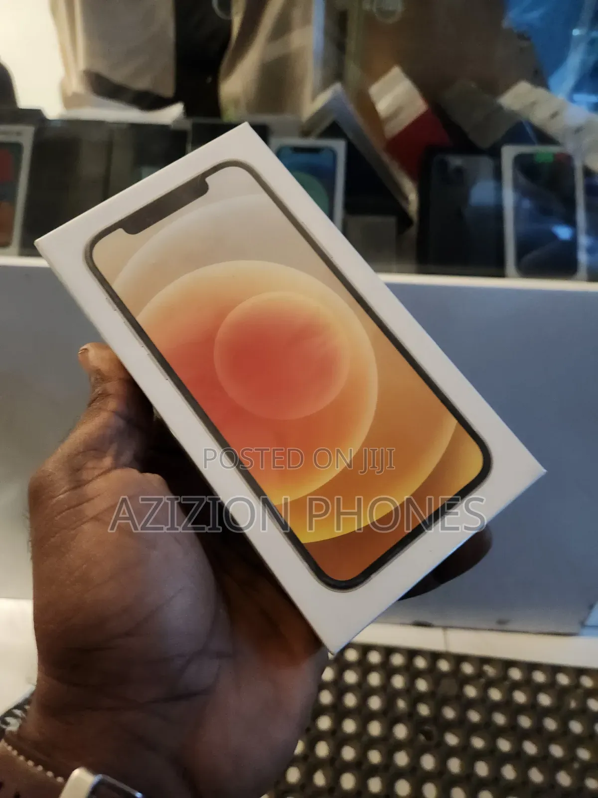 New Apple iPhone 12 128 GB Gold