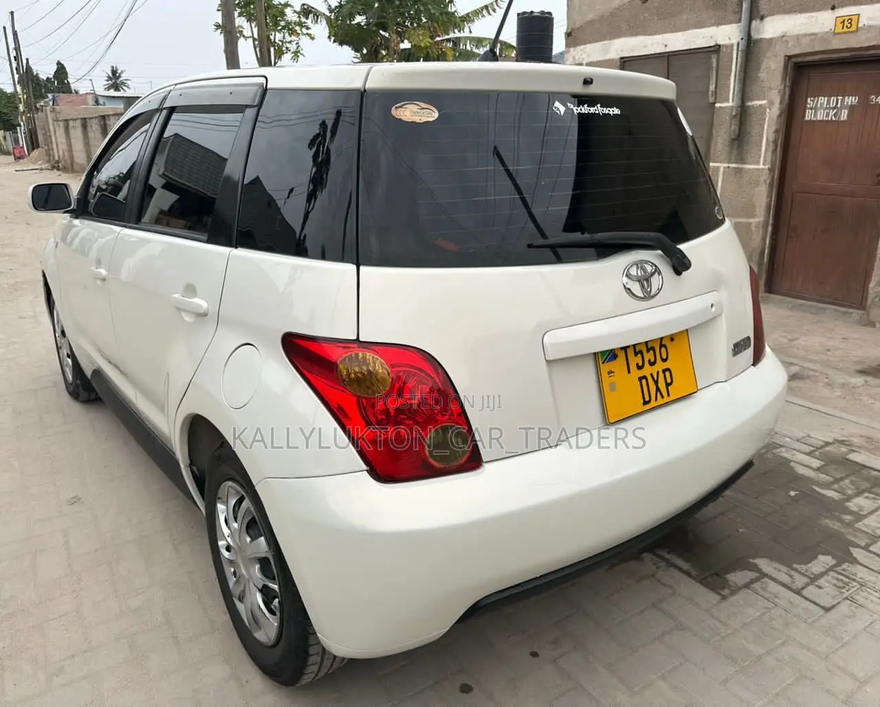 Toyota IST 2005 White