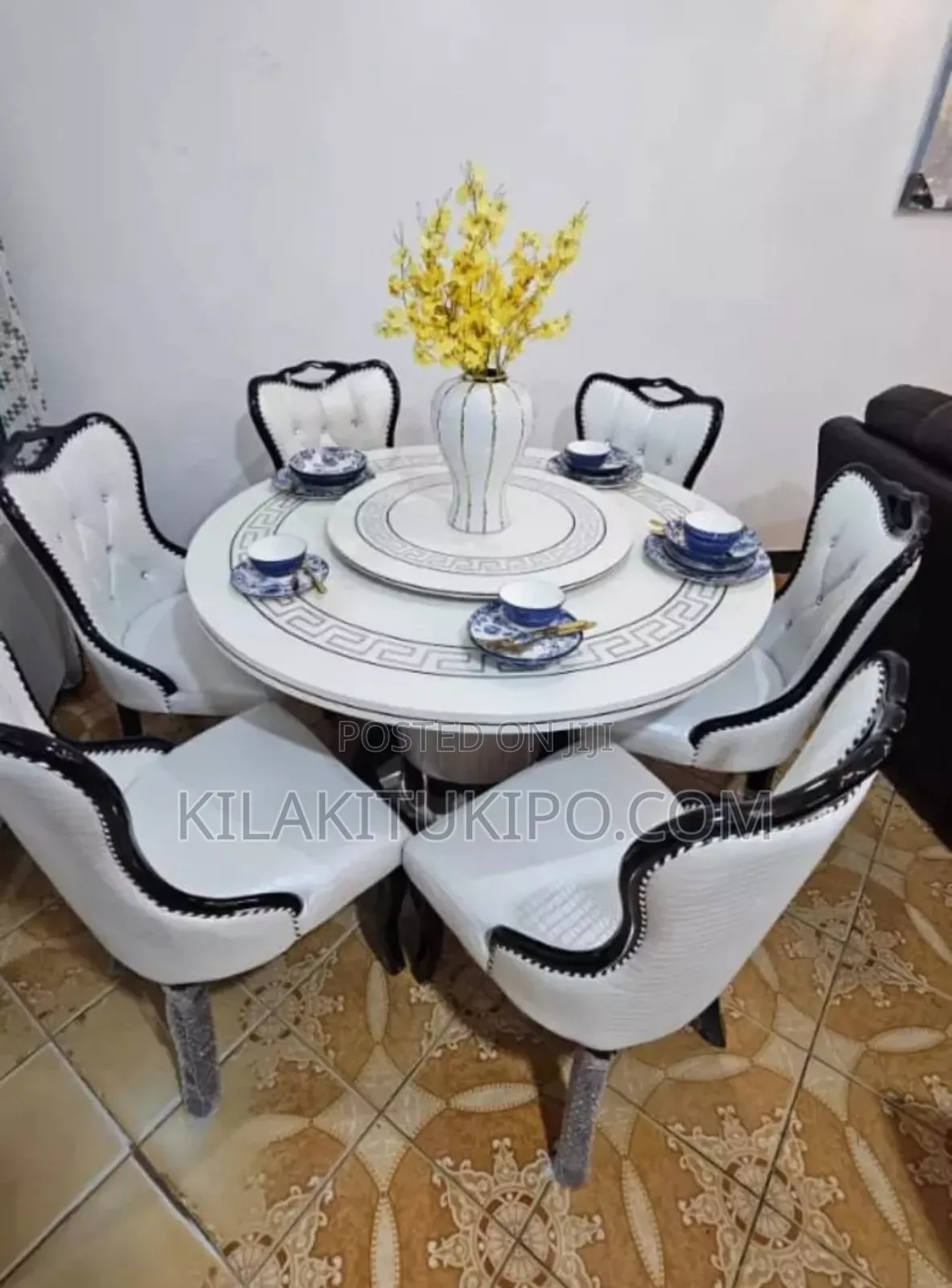 Excutive Dining Table 6 Seaters