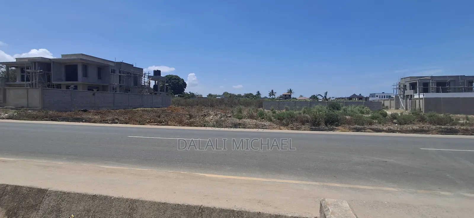 Kiwanja Kinauzwa Mbweni :