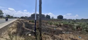 Kiwanja Kinauzwa Mbweni :