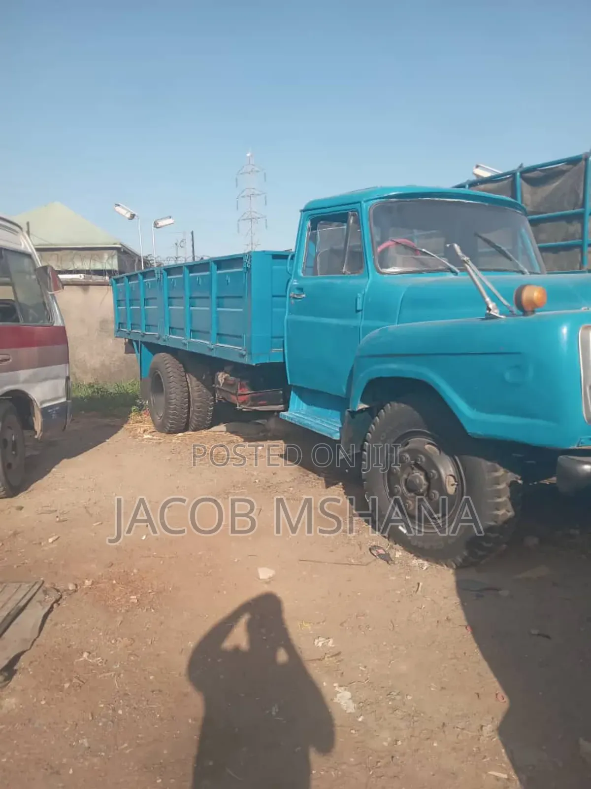Isuzu Tipa