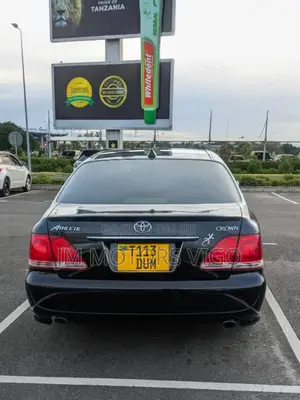 Toyota Crown 2004 Black