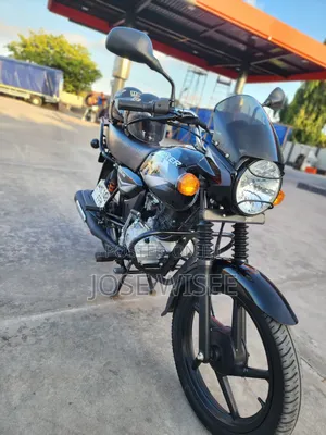 Bajaj Boxer 125 2025 Black