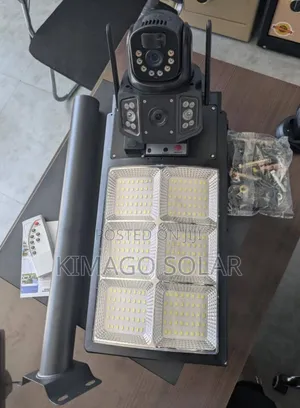 Security Camera 8mp + Solar Light 450w, Live Access Kwa Smartphone