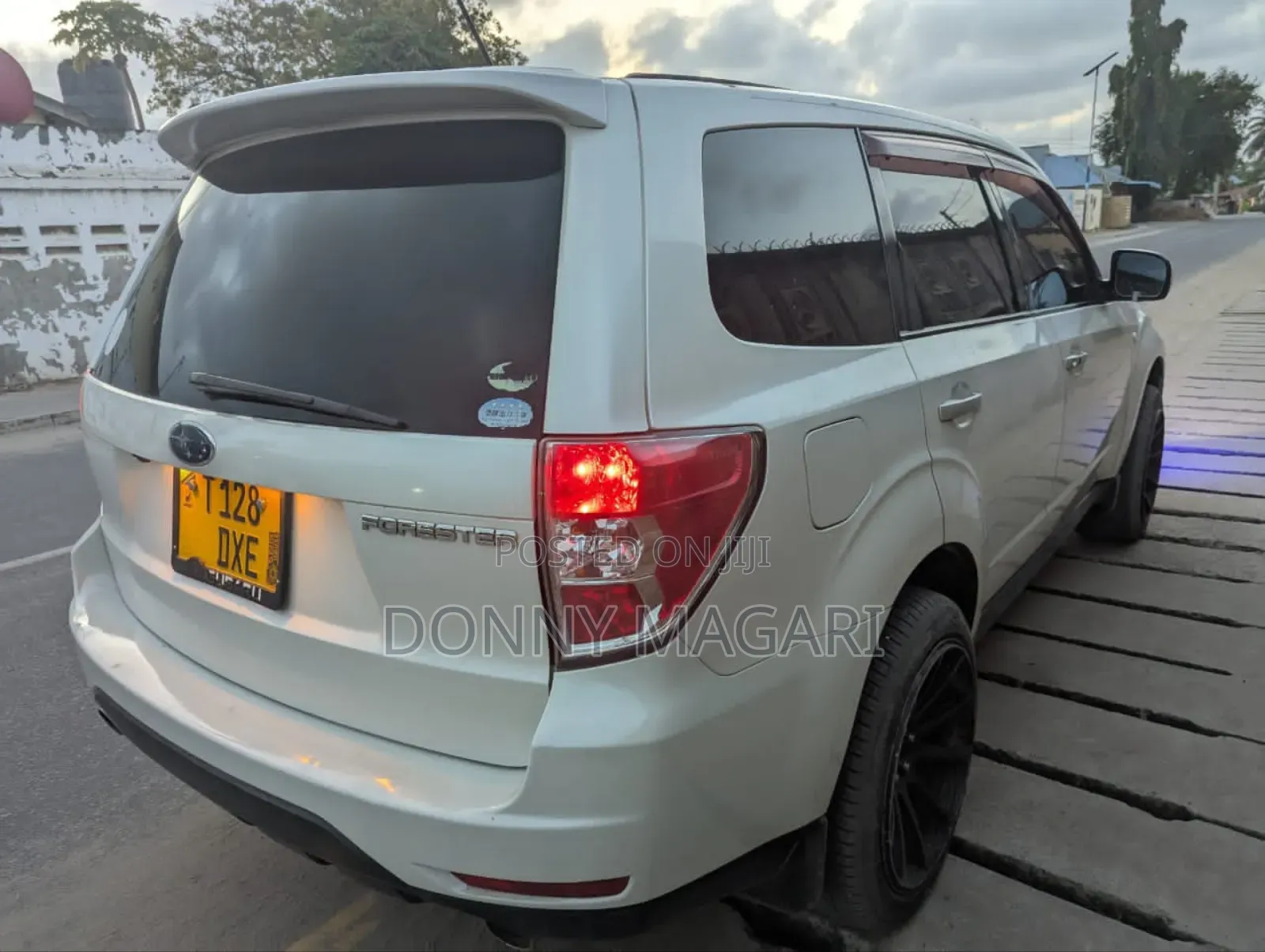 Subaru Forester 2.0D X 2009 White