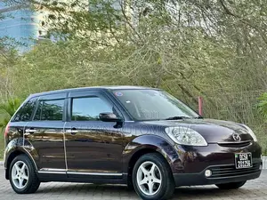 Mazda Verisa 2008 Maroon