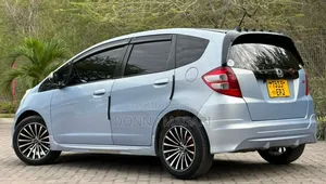 Honda Fit Automatic 2010 Blue