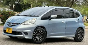 Honda Fit Automatic 2010 Blue