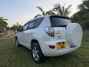 Toyota RAV4 2007 White