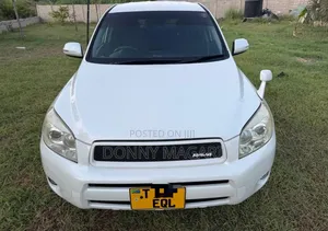 Toyota RAV4 2007 White
