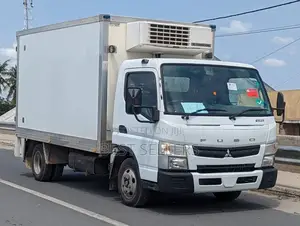 Mitsubishi Canter Refrigerator 3tones