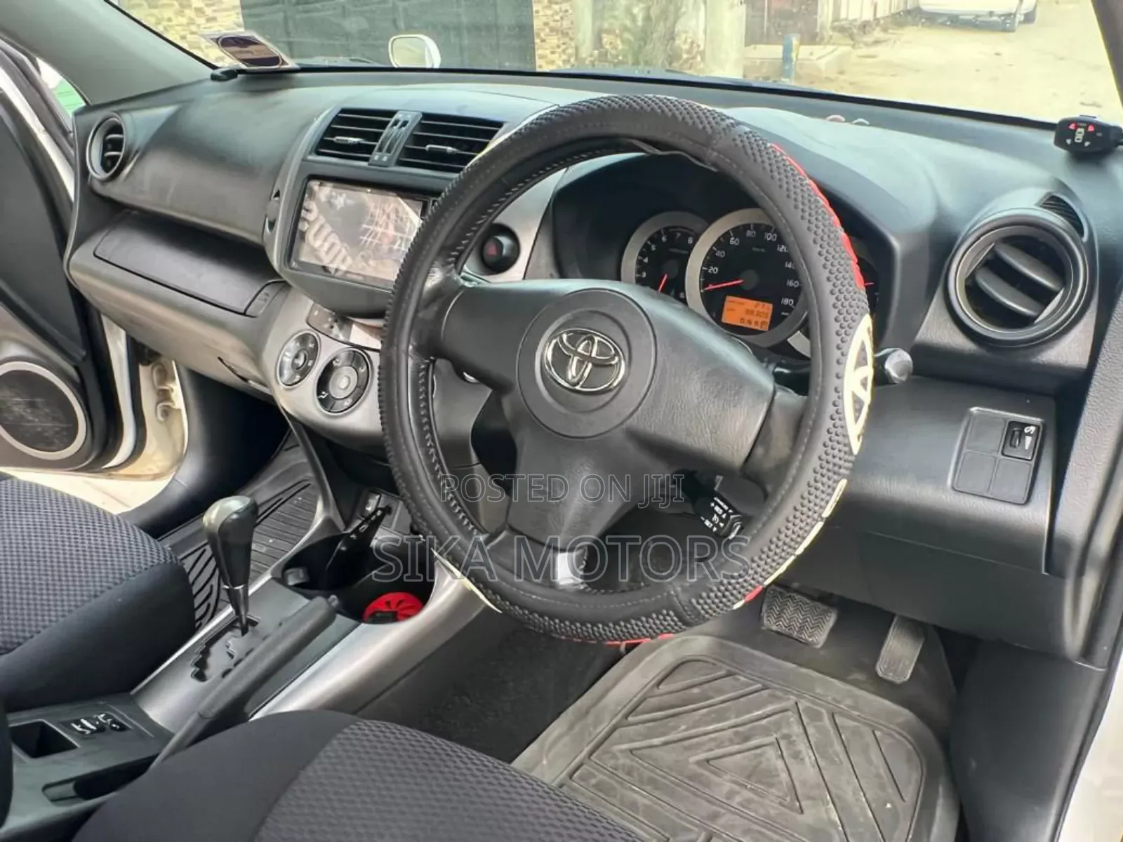 Toyota RAV4 2007 White