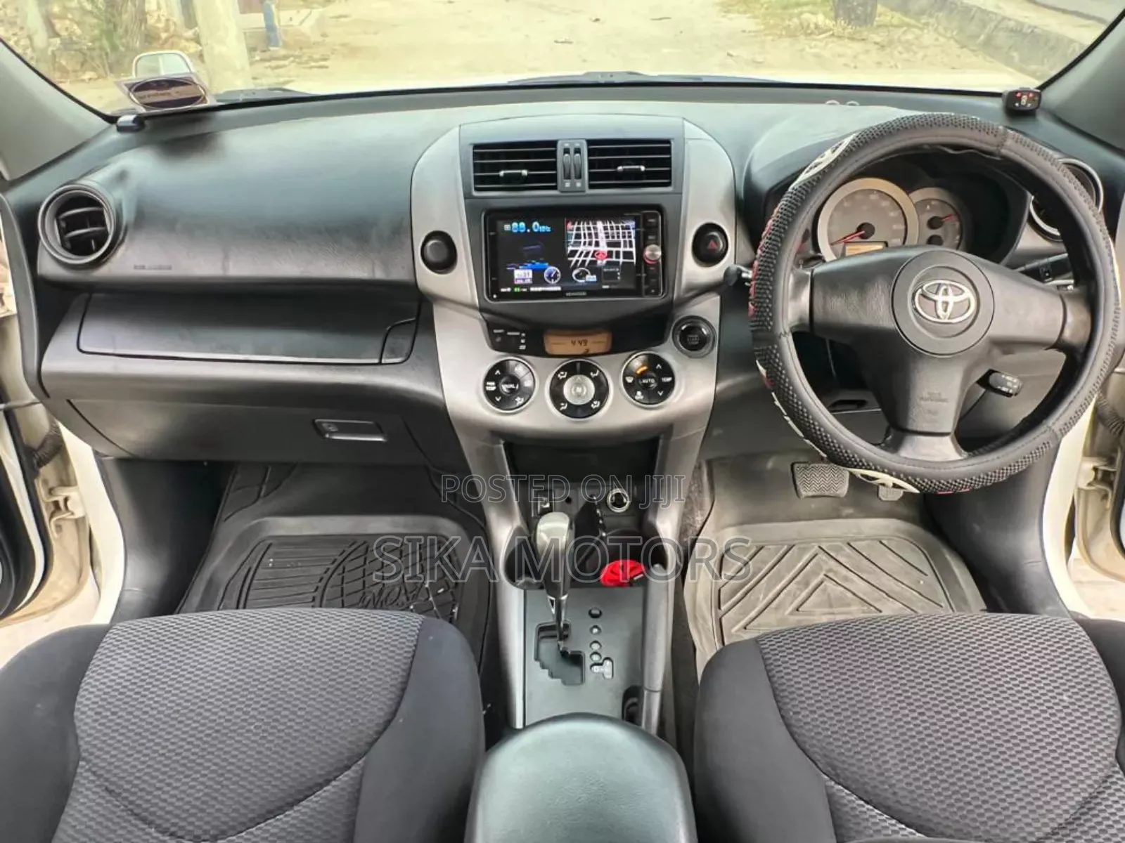 Toyota RAV4 2007 White