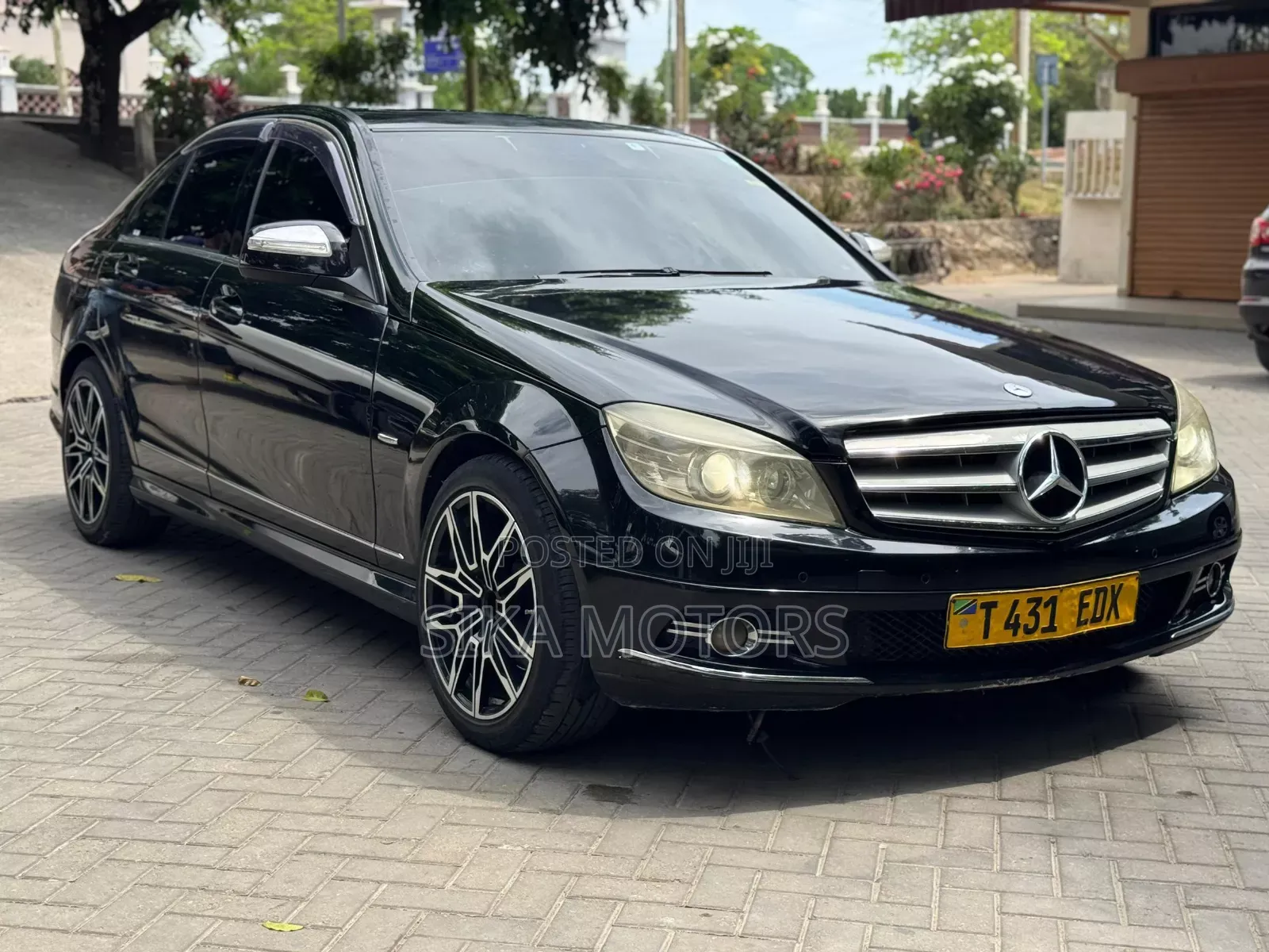 Mercedes-Benz C200 2009 Black