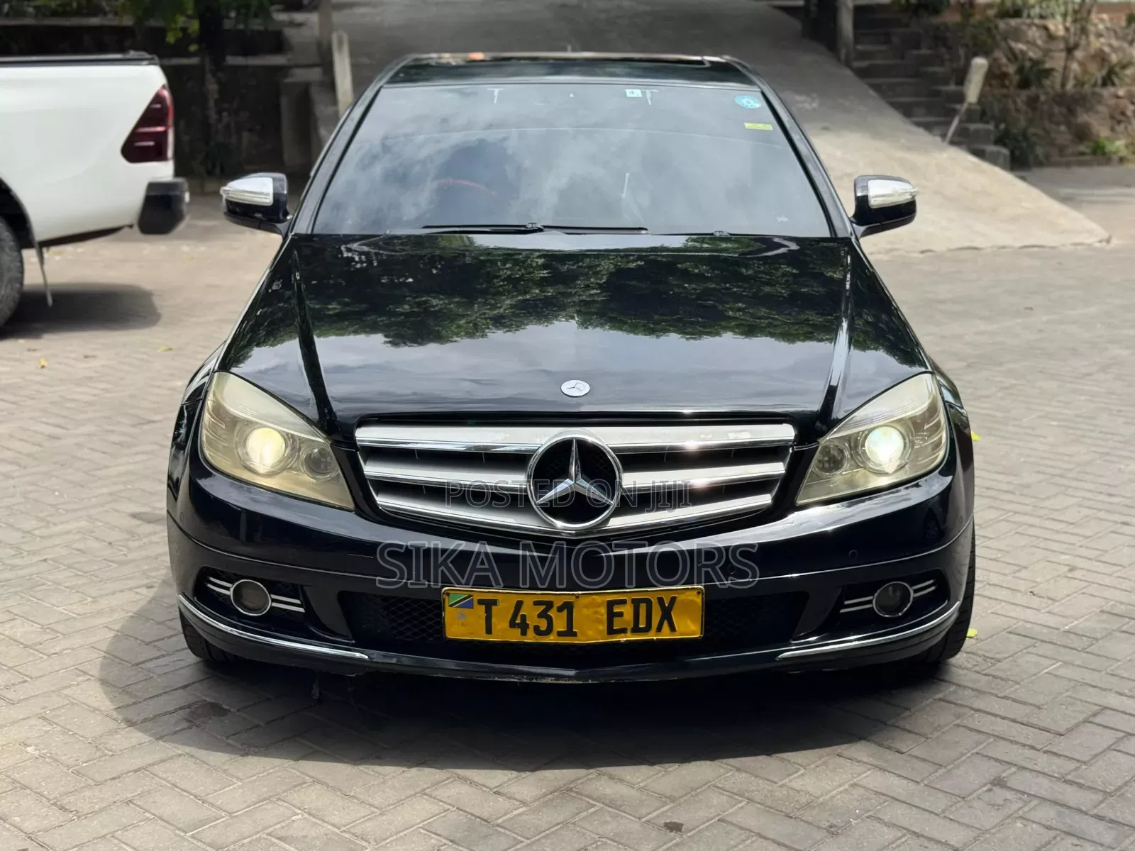 Mercedes-Benz C200 2009 Black
