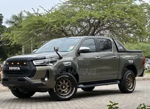 Toyota Hilux Revo Double Cab Deisel 2.4 AWD 2022