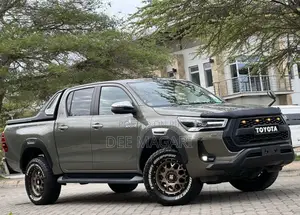 Toyota Hilux Revo Double Cab Deisel 2.4 AWD 2022