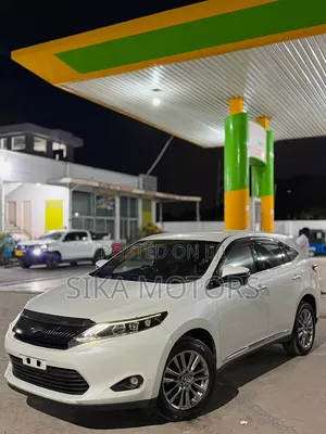 Toyota Harrier 2.0 4WD 2015 White
