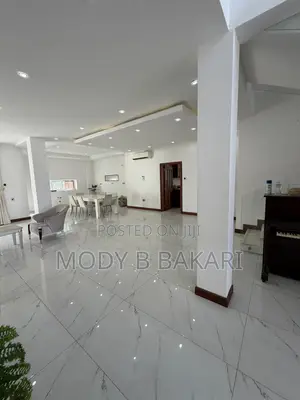 6bdrm House in Ada Estate for rent