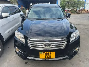 Toyota Vanguard 2011 Black