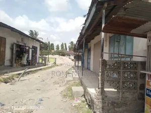 Eneo La Kibiashara Sqmita 2000 Linauzwa Milioni 180 Ukonga Mazizini.
