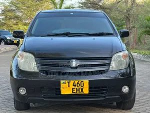 Toyota IST 2004 Black