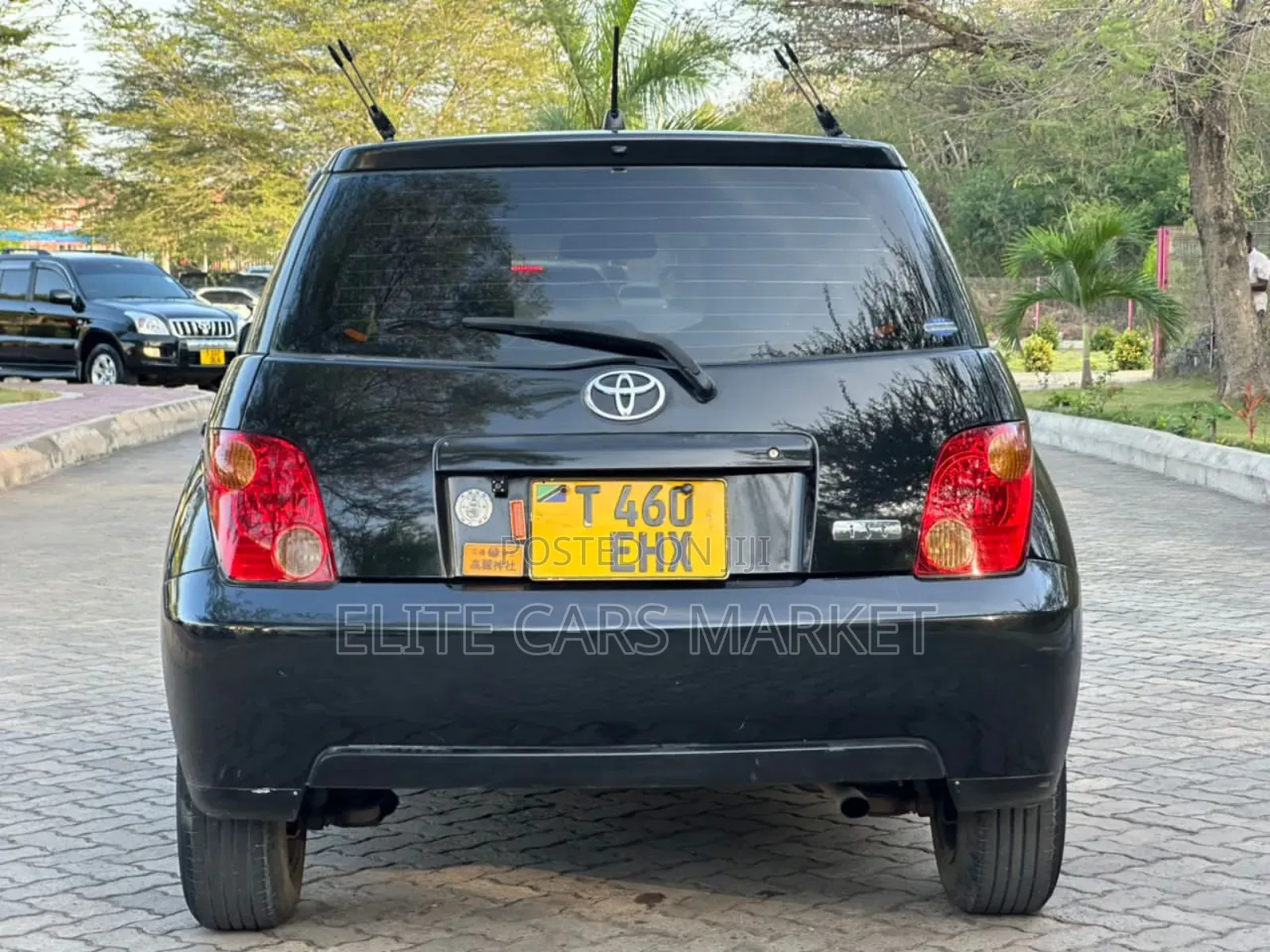 Toyota IST 2004 Black