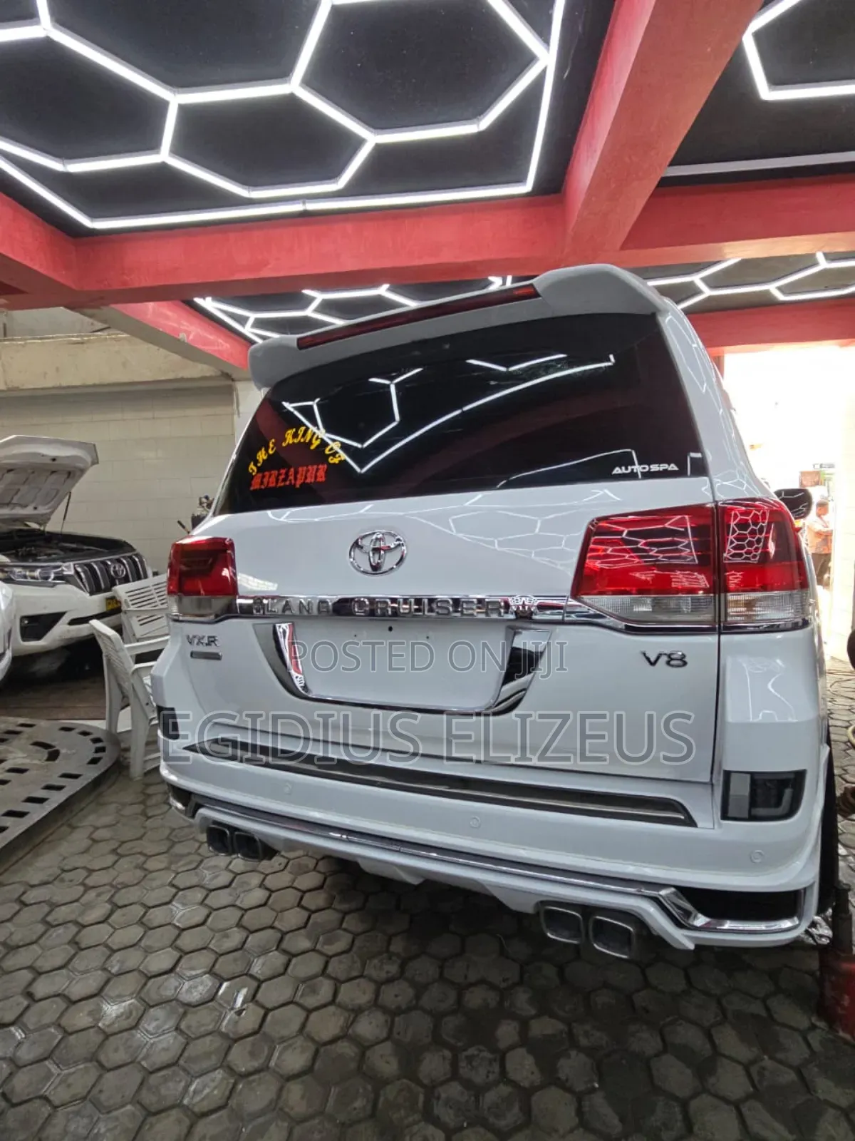 Toyota Land Cruiser 2015 White