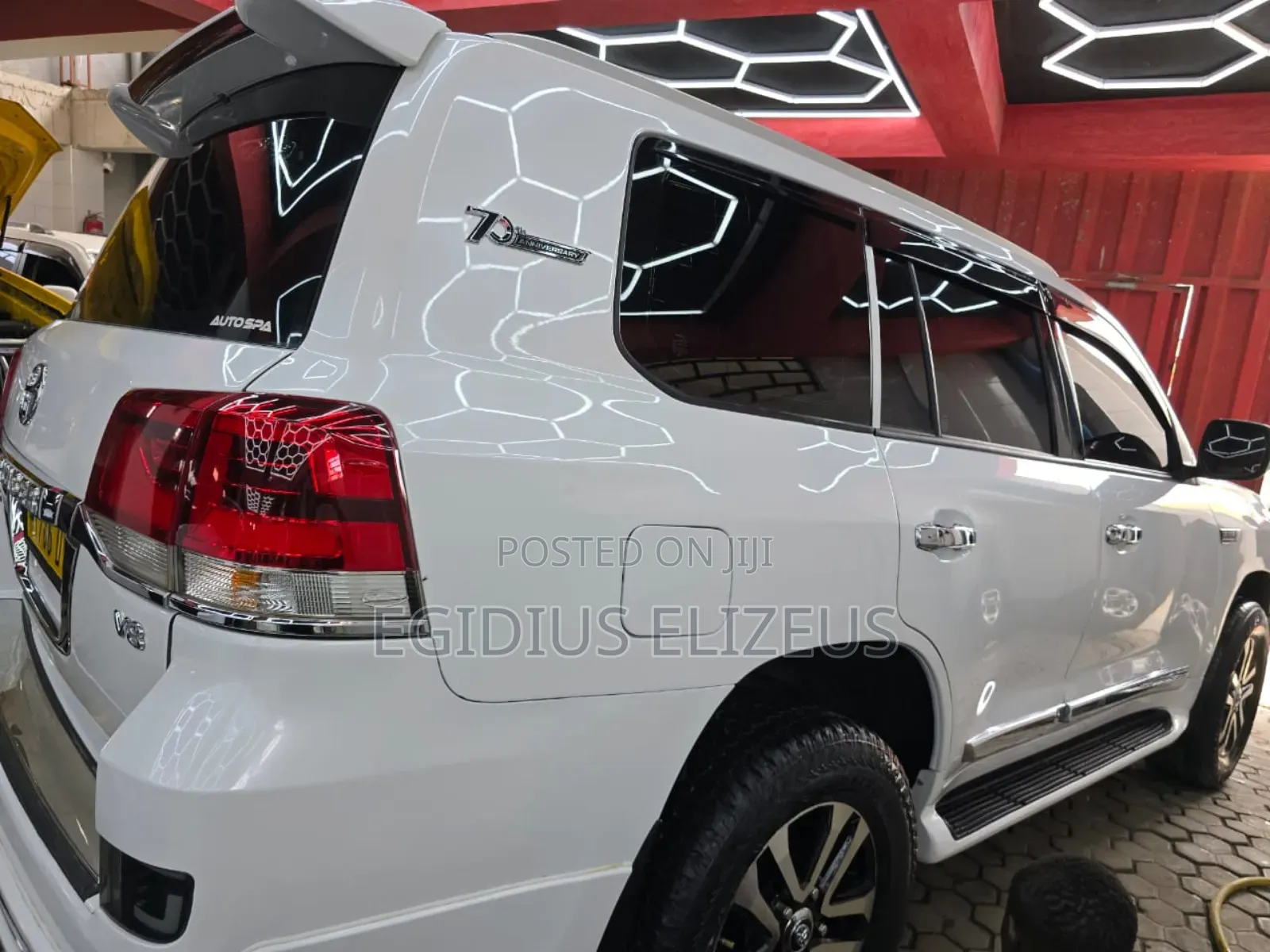 Toyota Land Cruiser 2015 White