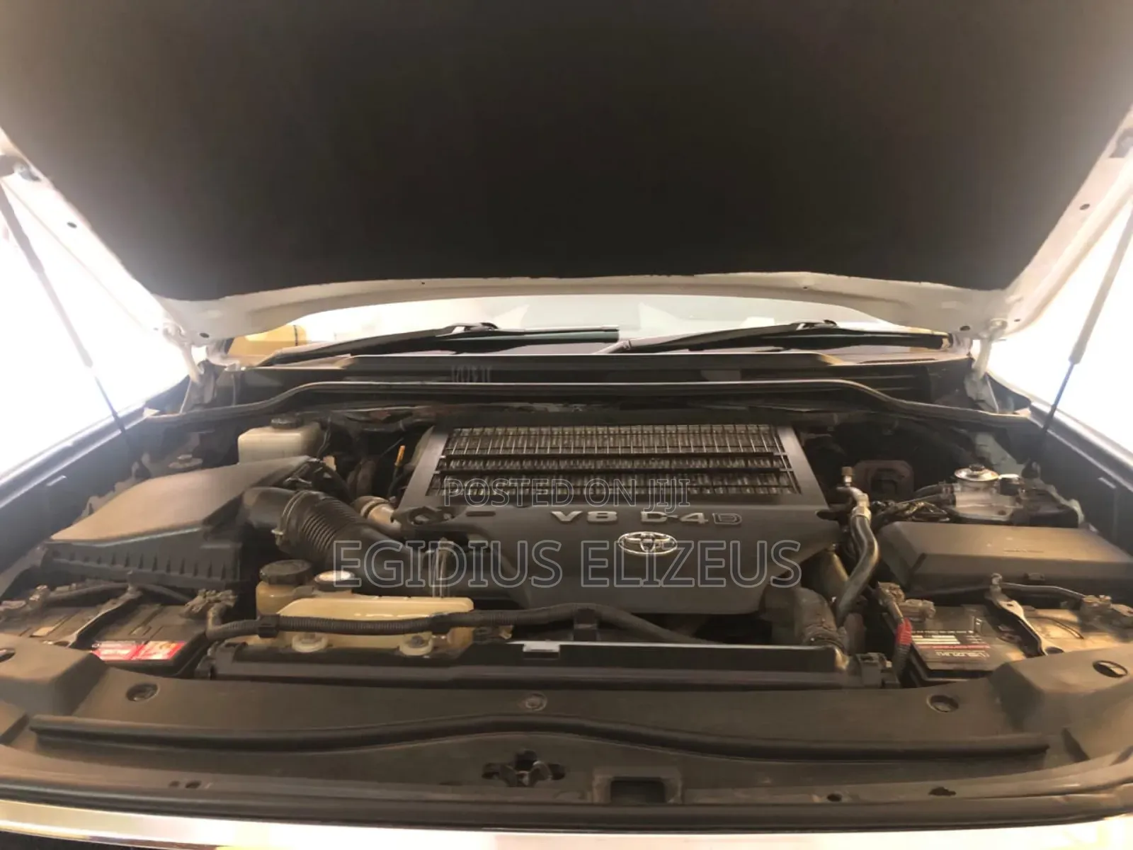 Toyota Land Cruiser 2015 White