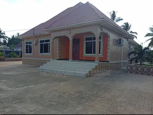 5bdrm House in Mchakama Real Estate, Chanika for sale