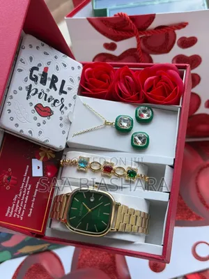New Casio Green and Gold Valentine Set for Women's