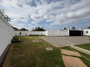 5bdrm House in Kunduchi for rent