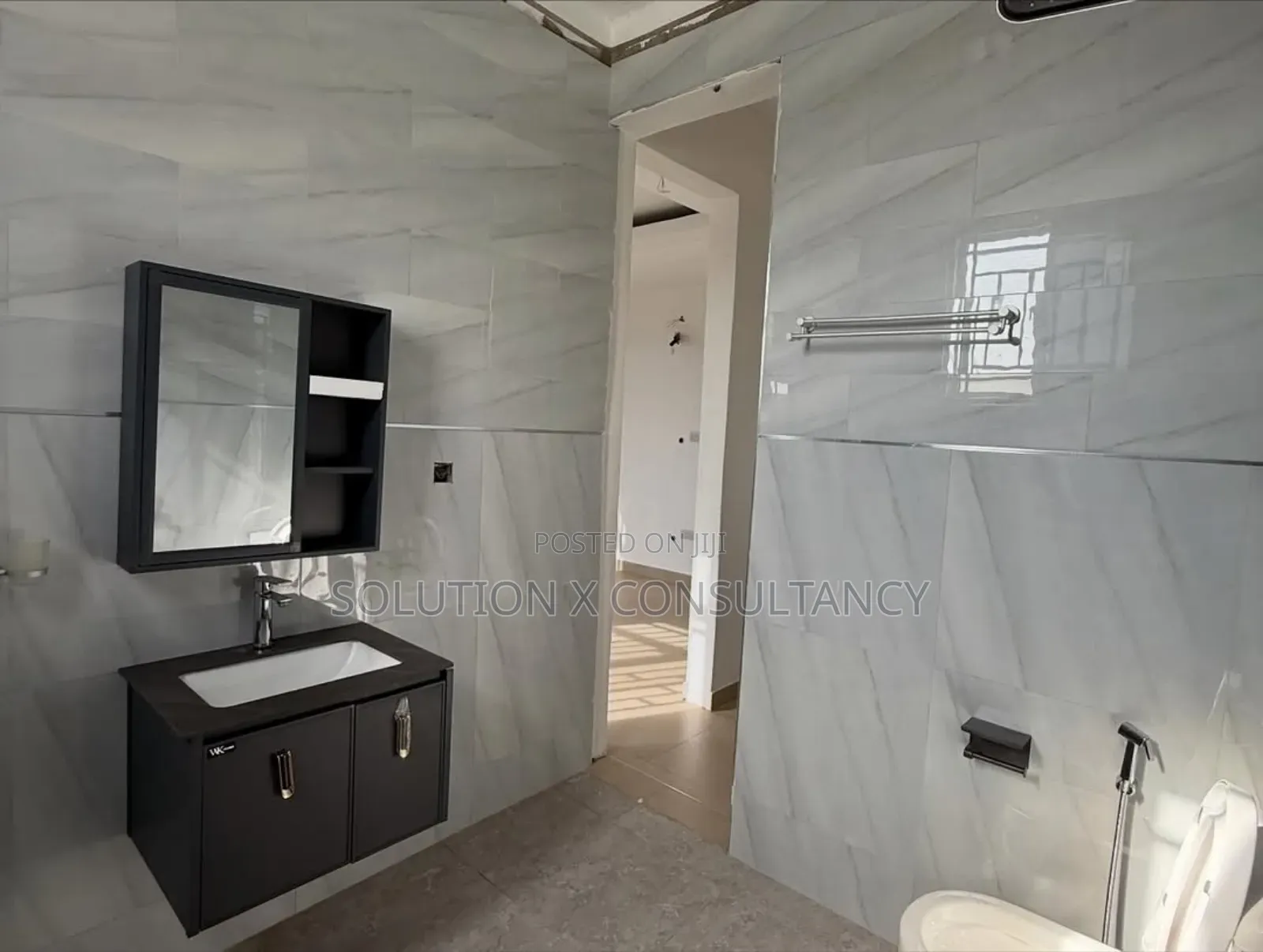 5bdrm House in Kunduchi for rent