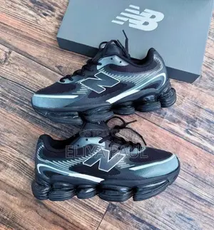 New Balance 2000